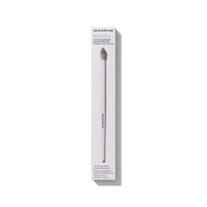 Alternative view of M331 Tapered Blender Eyeshadow Brush